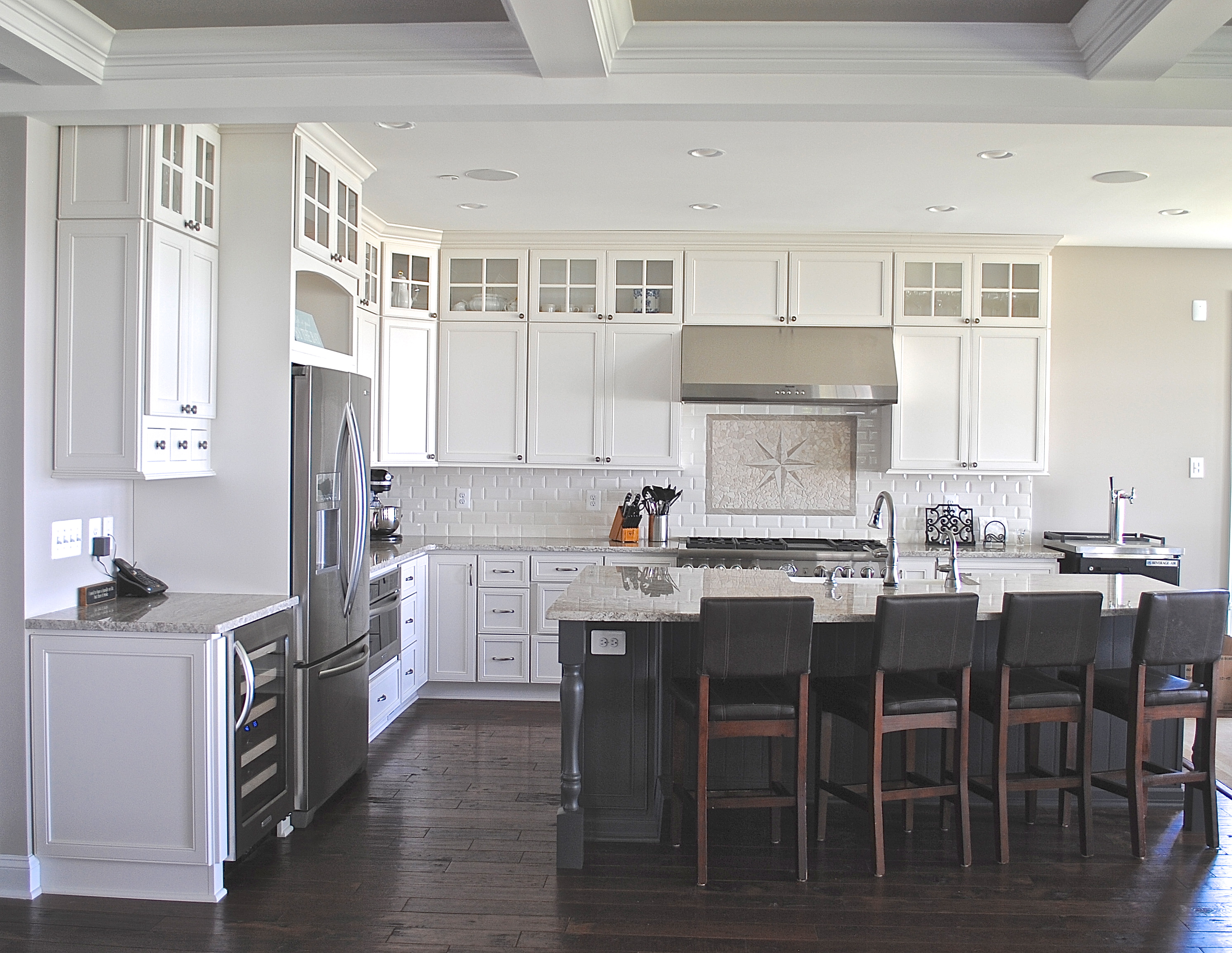 Kitchen design trends: Pros and cons of stacked cabinets