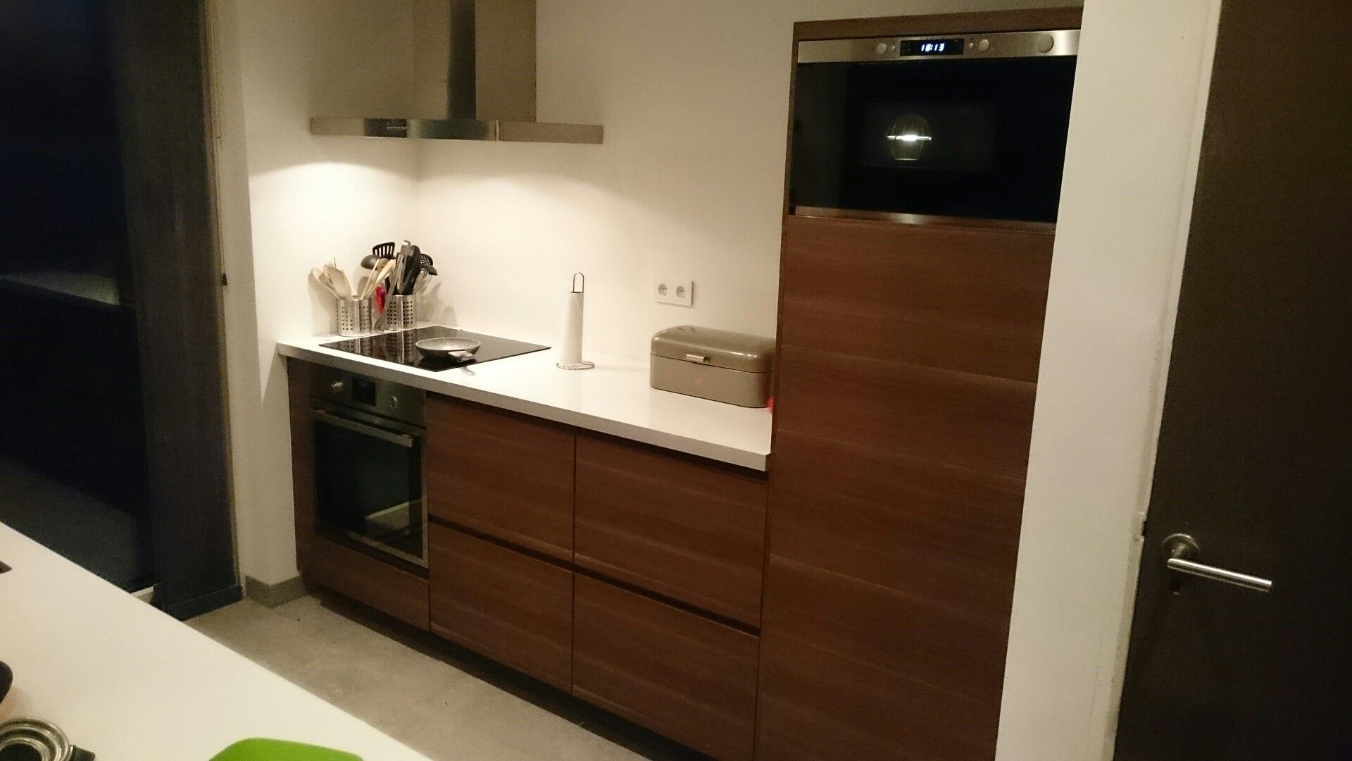 See How the New Walnut VOXTORP Doors Look in a Real IKEA ...