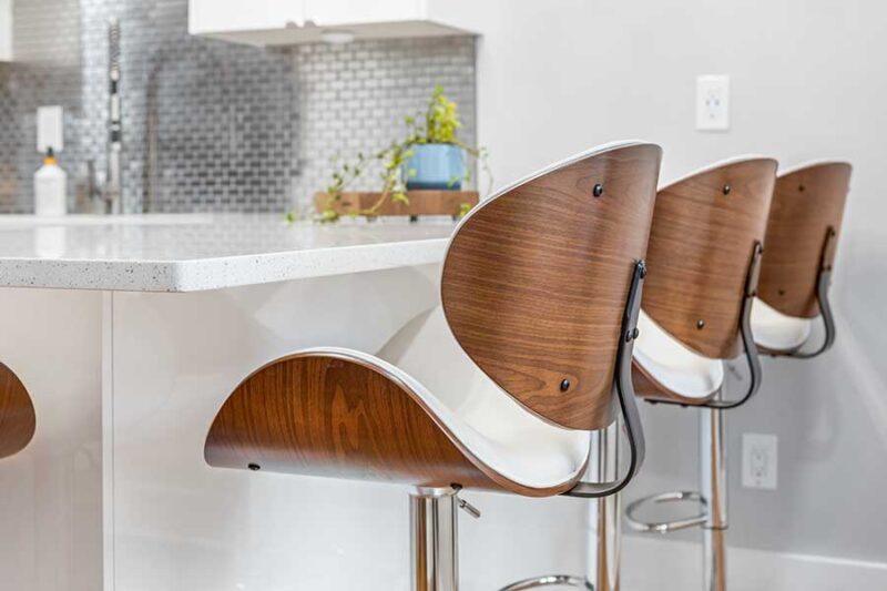 Gloss White Kitchen In Mid Century Home Built With IKEA Products   3 Designing A Gloss White Minimal Ikea Kitchen In A Mid Century Home 800x533 