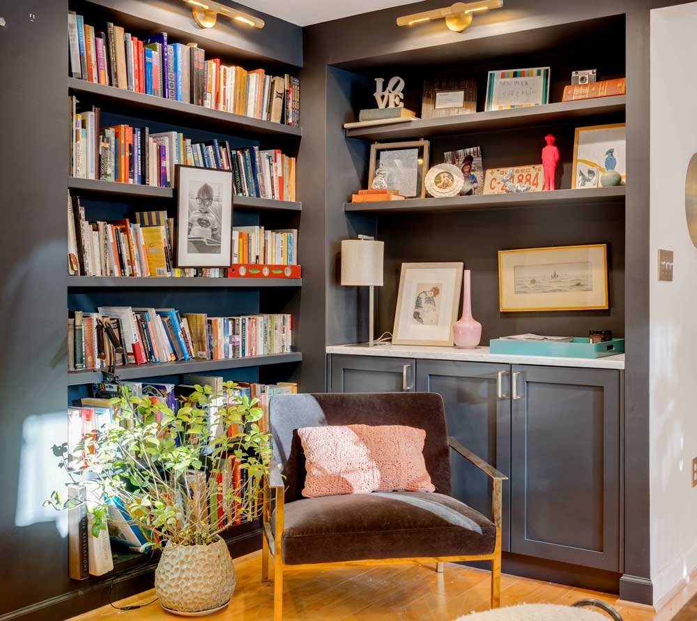 Bookshelf with semihandmade doors