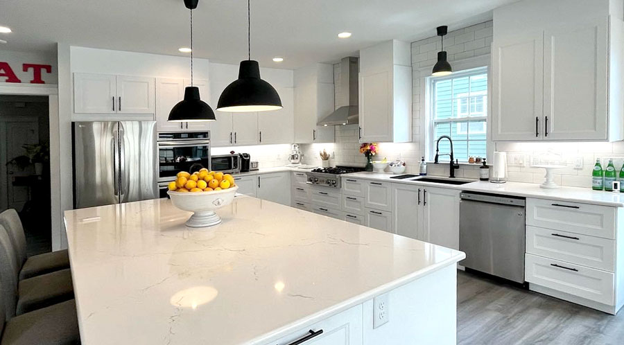 Ten L-shaped kitchens with extensive countertop space