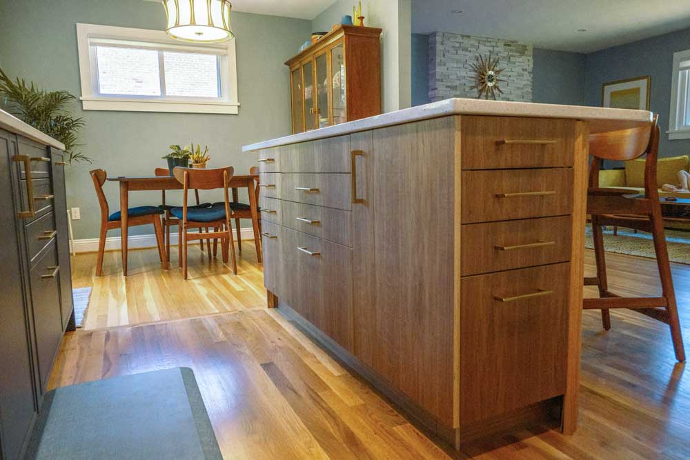 Kitchen island with Semihandmade’s Plykea Premium cabinet doors